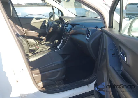 2021 Chevrolet Trax Awd Lt z USA, uszkodzony, nr VIN KL7CJPSBXMB331225